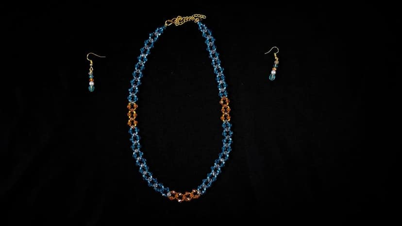Crystal chain sky blue