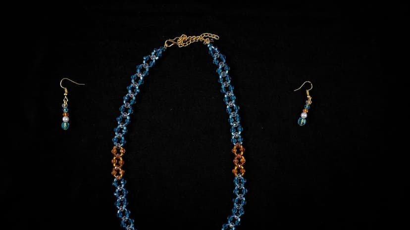Crystal chain sky blue view 2