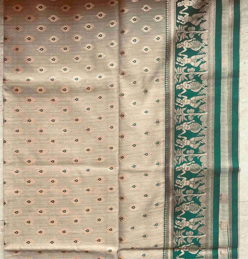 Tissue Banarasi Saree with Temple Zari Motif view 3