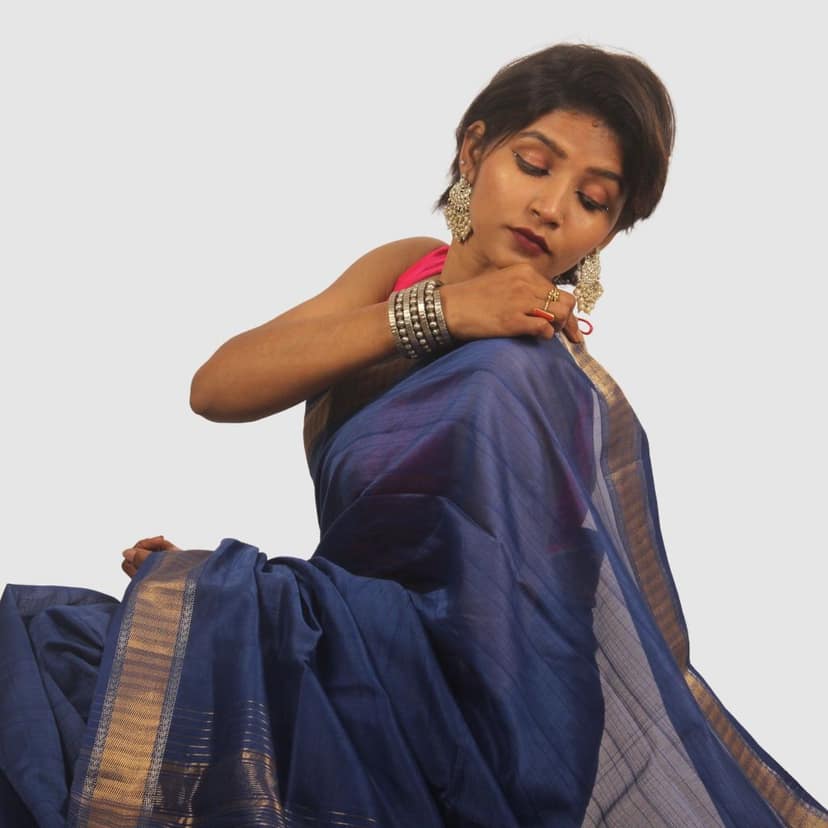 Royal Blue Maheshwari Silk Cotton Saree with Elegant Gold Zari Border view 2