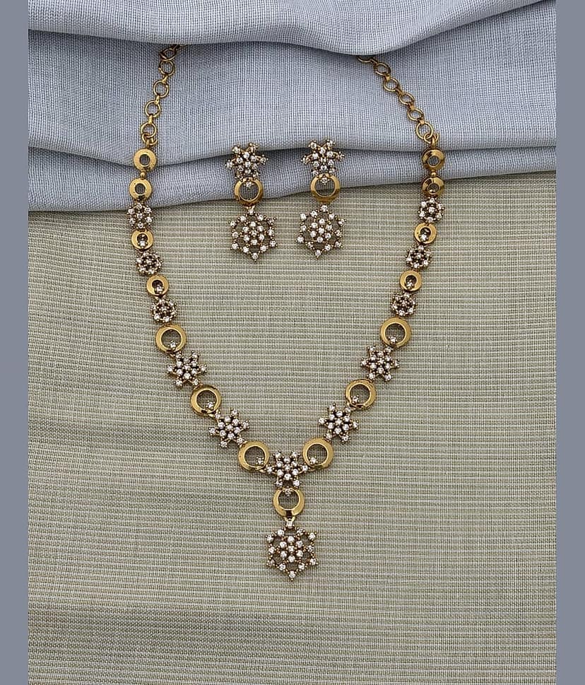 ROFARWORD Gold Brass Necklace Set ( Pack of 1 ) view 2