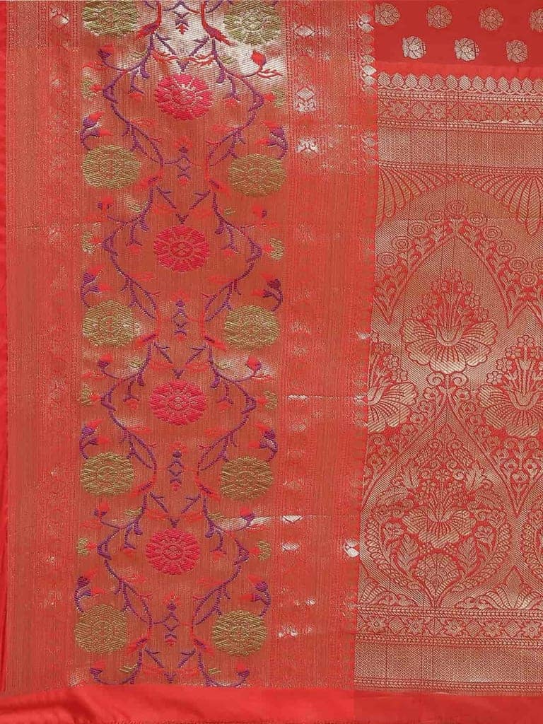 Women's Red Gold Toned Kanjiwaram Woven Silk Saree with unstiched blouse piece view 6