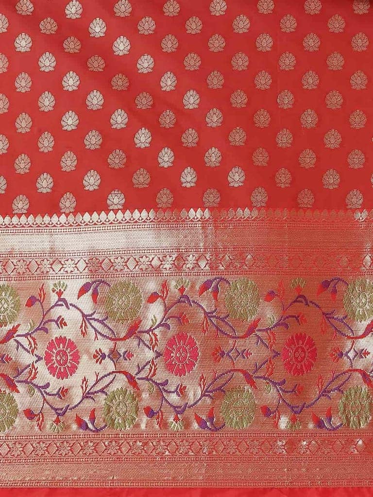 Women's Red Gold Toned Kanjiwaram Woven Silk Saree with unstiched blouse piece view 7