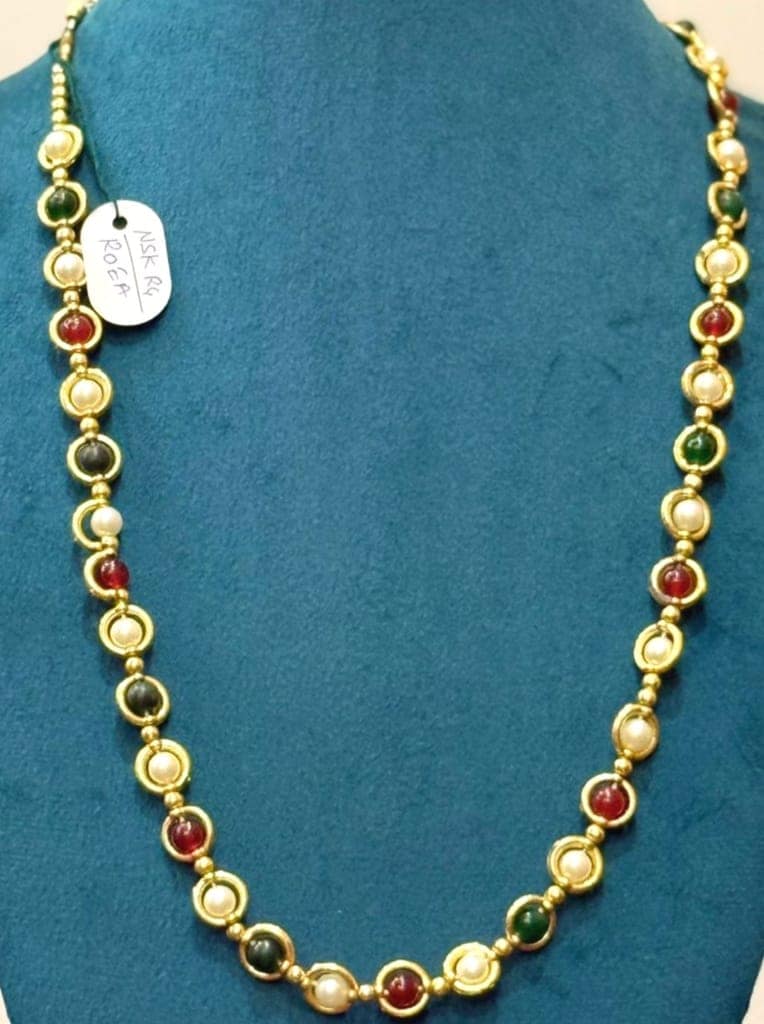 singal strand golden frame chain necklace with tricolour pearl and stone combo view 2