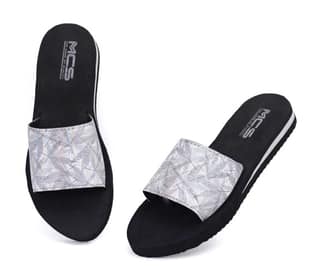 Women-Slippers & Flip Flops