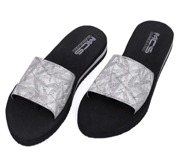 Women-Slippers & Flip Flops view 2