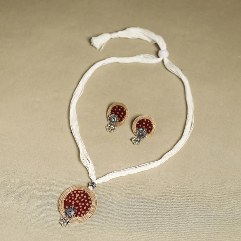 Multicolor - Handmade GS Jute Fabart Necklace view 3
