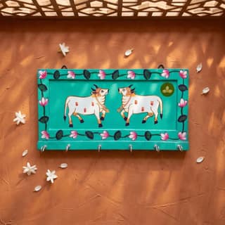 Hand Painted Two Cow Pichwai Art Wooden Green Color Key Holder
