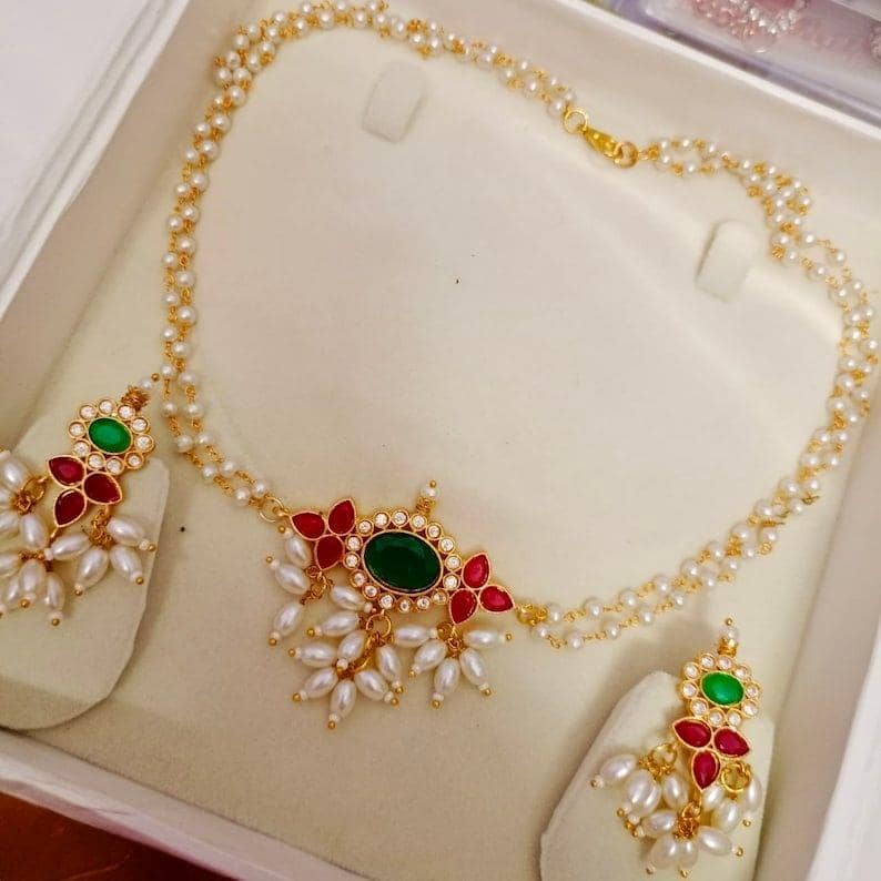 Pearl and Gold Necklace Set with Green Stones view 4