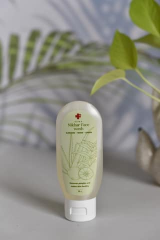 Sewa Nikhar Face Wash