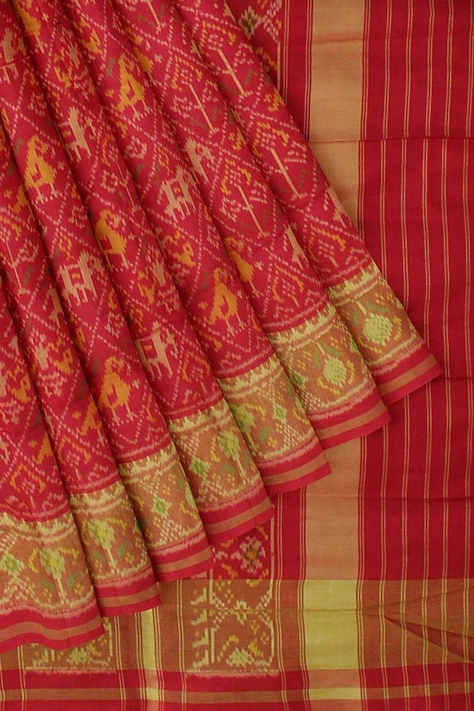 Garvi Gurjari (A Gujarat Govt Enterprise Women Red Shaded Handloom Single Ikat Silk Patola Saree (GGCSIKS123) view 7