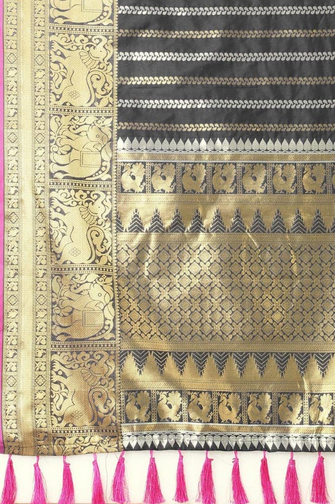 Black-Gold Toned Woven Kanjeevaram Silk Saree view 6