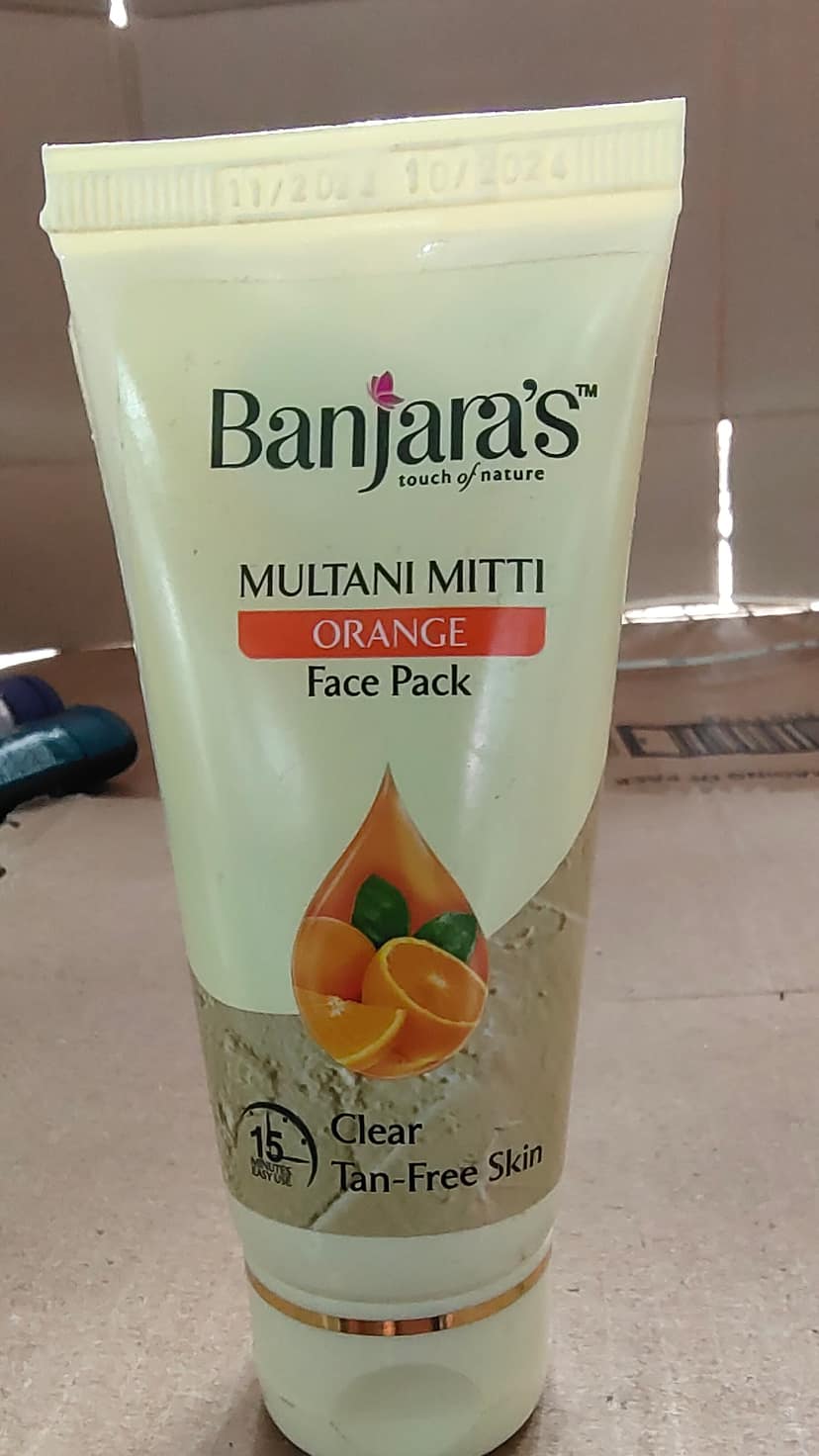 Banjaras multani mitti orange face pack