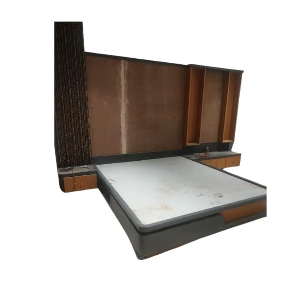 Bed (6x7 Feet) view 2