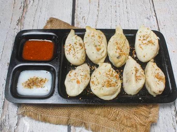 Steam paneer momos