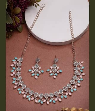 Sukkhi Green Alloy Necklace Set ( Pack of 1 )