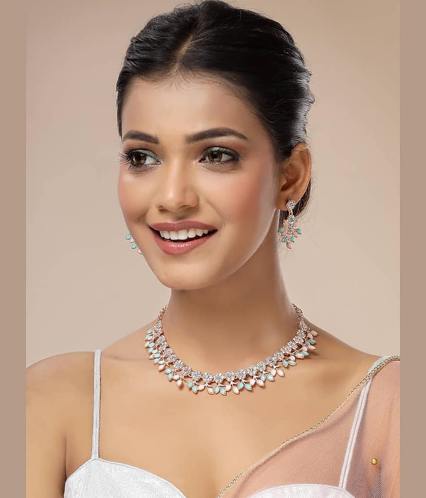 Sukkhi Green Alloy Necklace Set ( Pack of 1 ) view 2