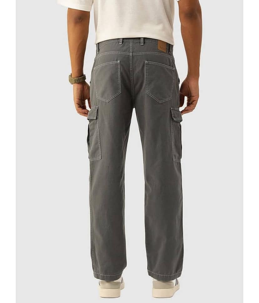 Bene Kleed Men Relaxed Fit Cotton Cargos Trousers with Contrast stitch view 3