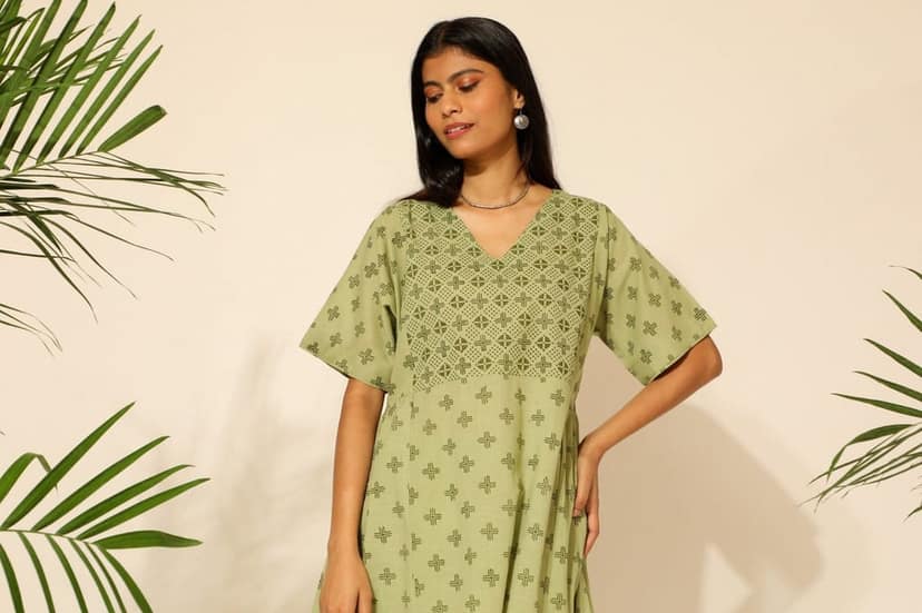 Tiera Green Block Printed Kurta With Kimono Sleeves view 6