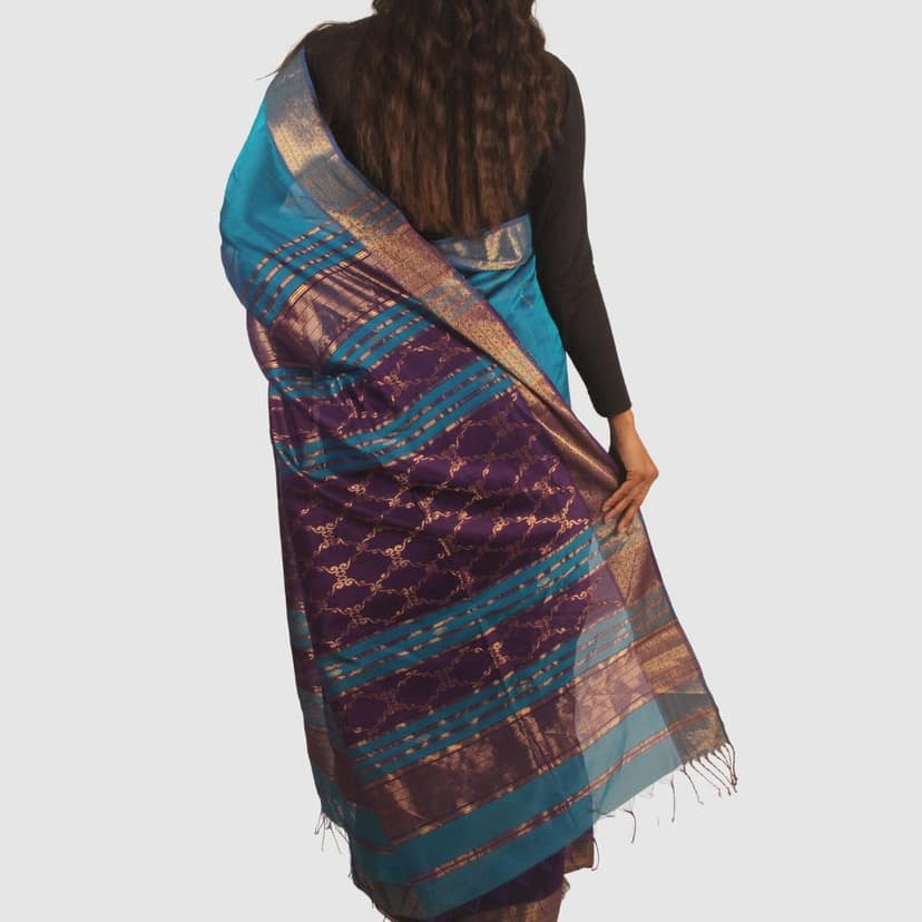 Regal Teal Maheshwari Silk Cotton Handloom Saree with Royal Purple Pallu and Gold Zari view 2