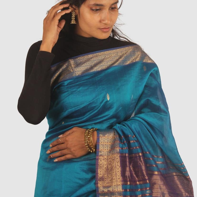 Regal Teal Maheshwari Silk Cotton Handloom Saree with Royal Purple Pallu and Gold Zari view 6