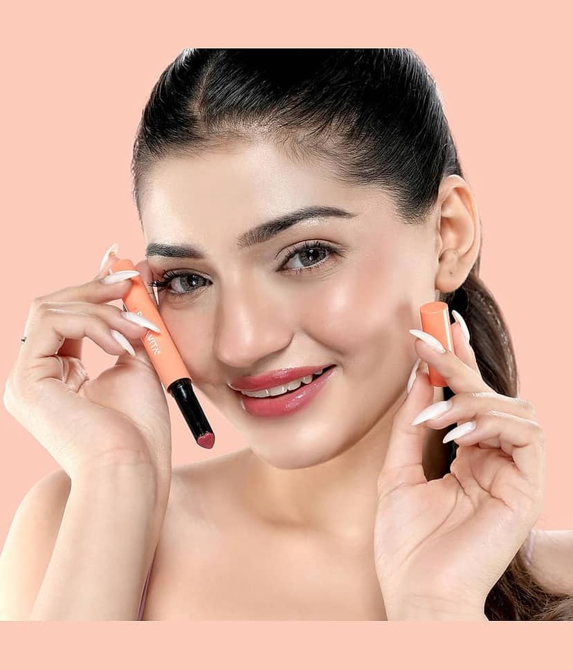 BELLAVITA All Hearts Lip Plumper | Hydrating Plumping Gloss | Natural Tint & Shine | BellaMood Tech | Paraben Free Lip Gloss | Crush Fever | 1.2g view 2
