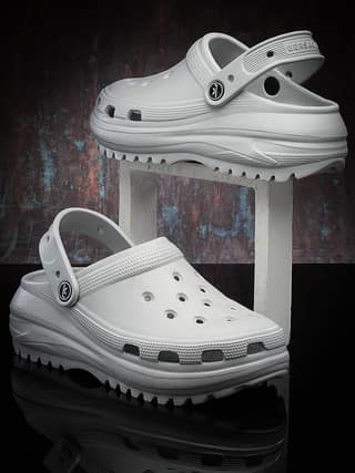 Bersache Extra Soft Classic Casual with Back Strap Regular wear with Ultra Soft & Flexibility Technology Clog for Women's