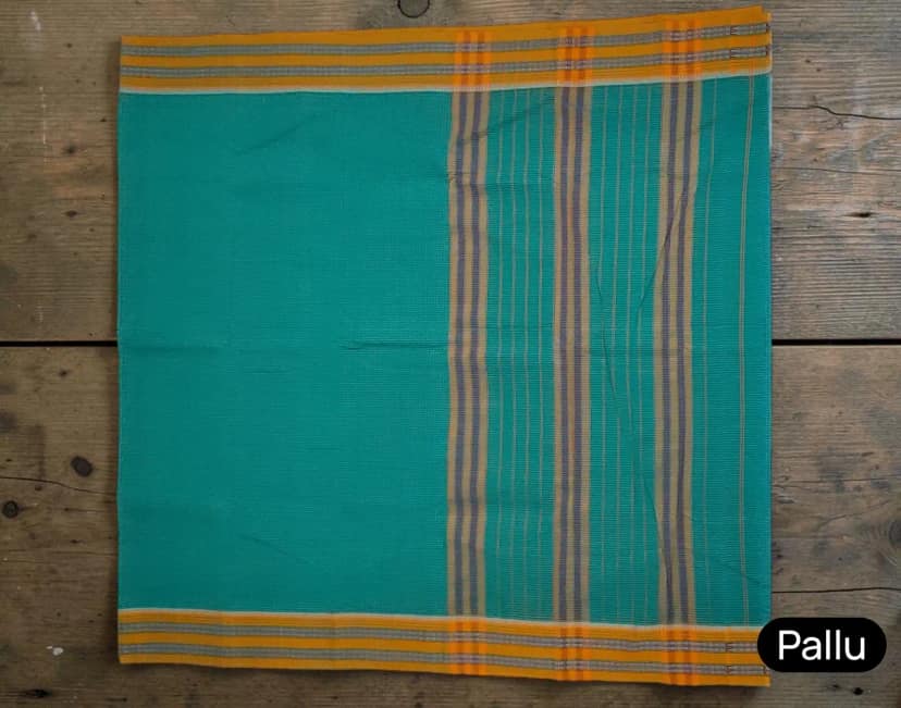 Narayanpet Handloom Cotton Saree in Teal Green with Chikki Paras Border view 4