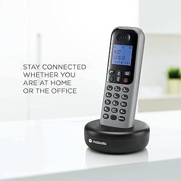Motorola Voice T613 Digital Cordless Telephone with Answering Machine 3 Handsets view 5