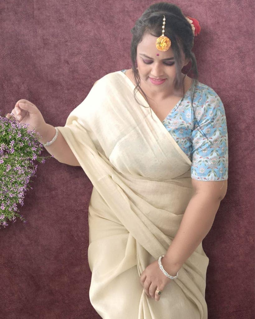 Pure Tissue Linen Hand Dyed Saree Off White Color with running blouse-5728 view 5
