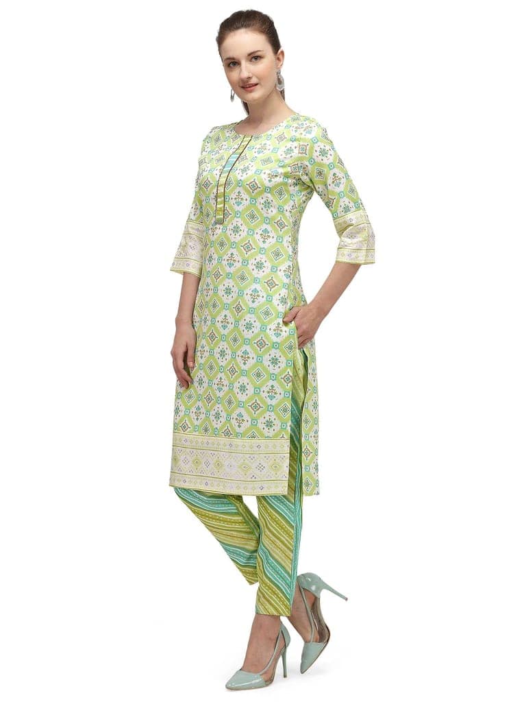 SHOPPING QUEEN Women Rayon Kurta Pant Set view 3