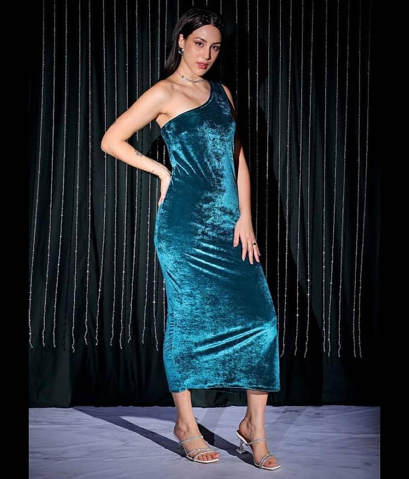 Freehand Women Elastane Solid Asymmetric Dress ( Green ) view 5