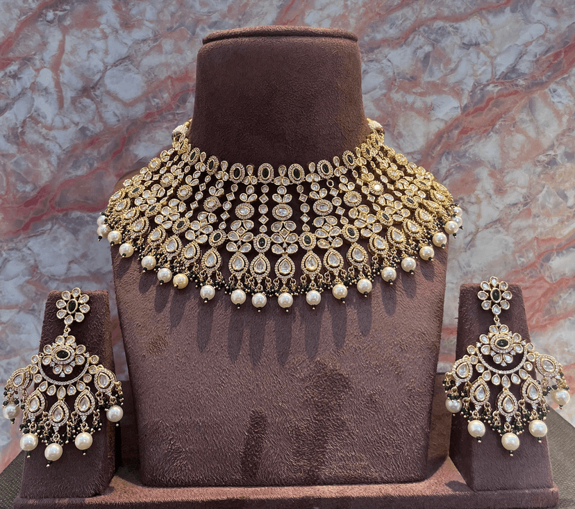 Royal Romance - The Crown Jewel By Dia Art Jewels view 3