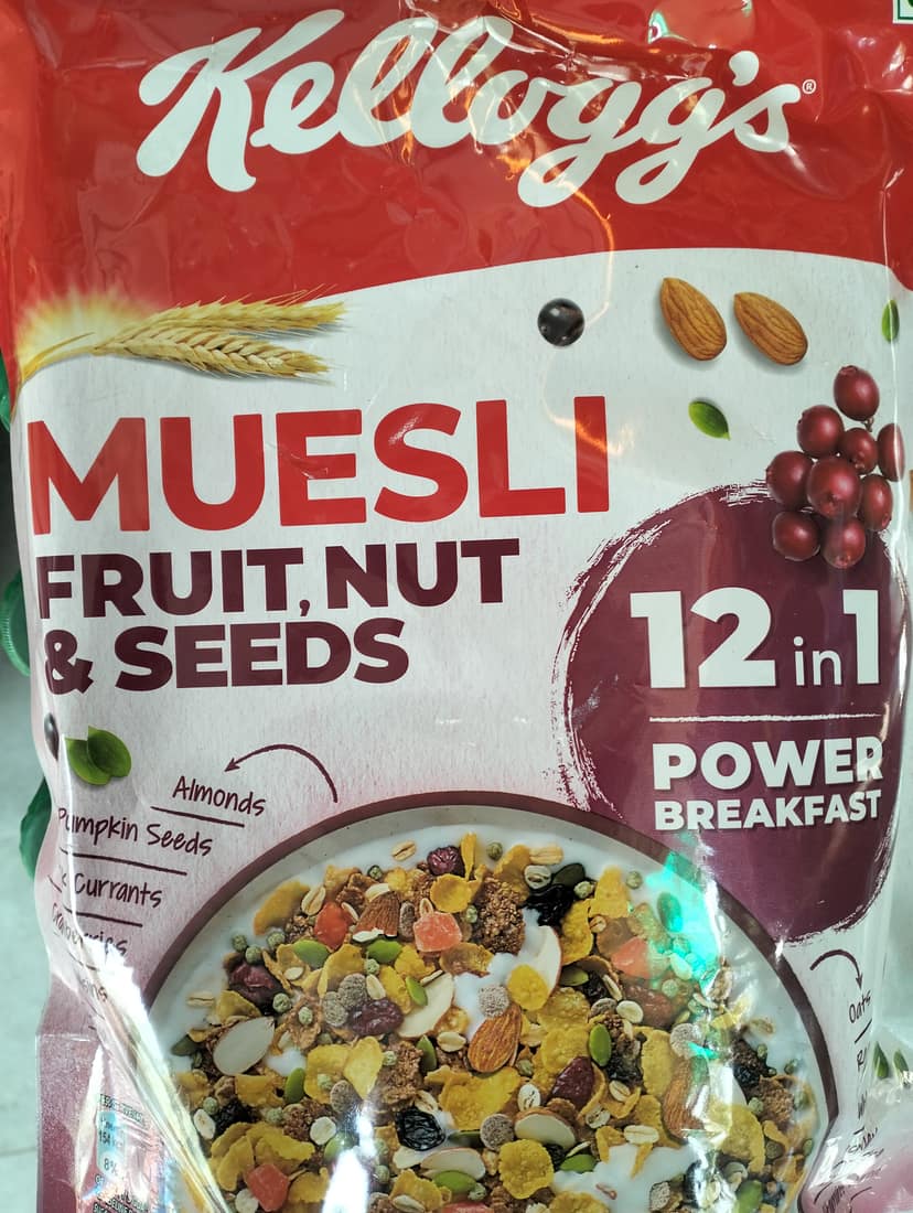 Kellogg's Muesli Fruit. nut & seeds