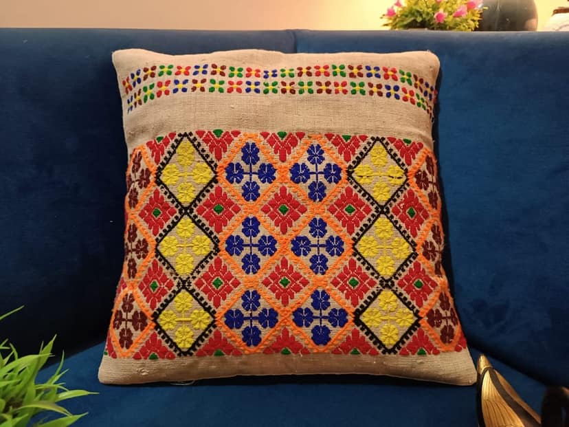 Luxury Hand Embroidered Decorative Throw Pillow Cover With Insert view 2