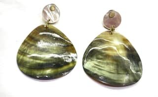 Mother of Pearl Black triangle earrings