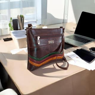 Stylish Handmade Handbag with Spacious Design, Elegant Detailing and Convenient Everyday Carrying