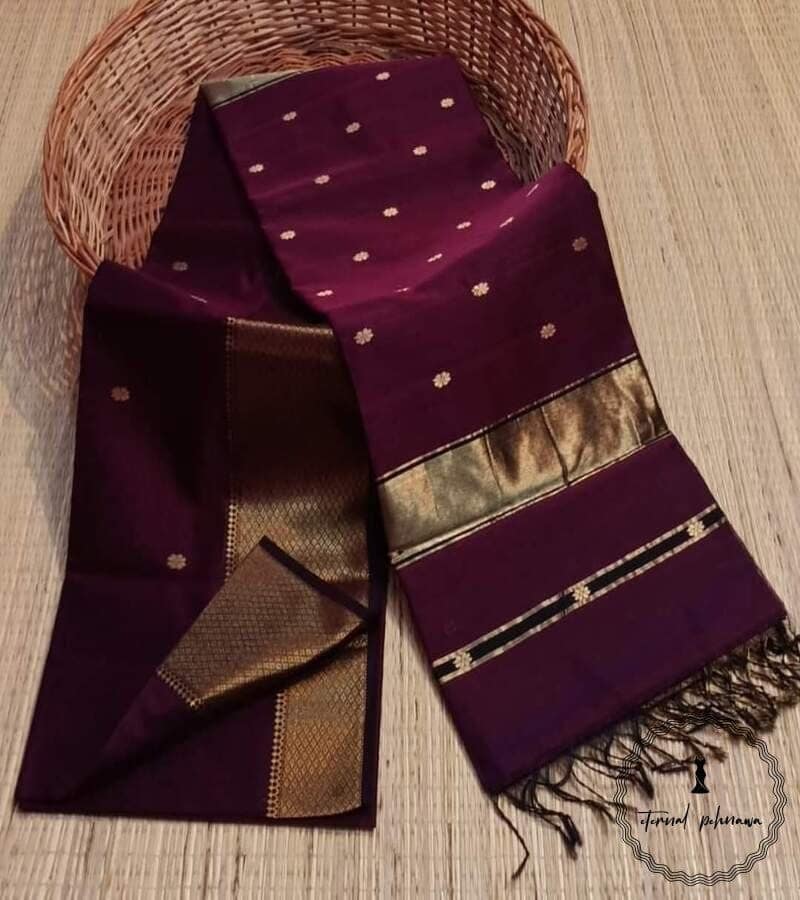Beautiful Maheshwari Handloom Saree with Golden Jari Border & Intricate Butti view 4