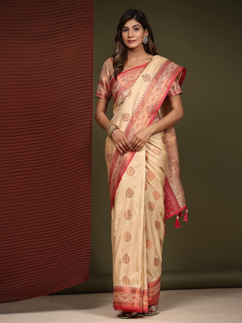 Yavira silk Women's Gold Handwoven Jacquard Saree