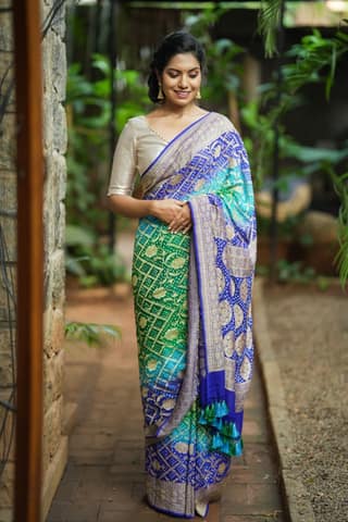 Authentic Hand Bandhej Banarasi Silk Georgette Saree in Green,Teal & Blue with Ombre jaal pattern| SILK MARK CERTIFIED