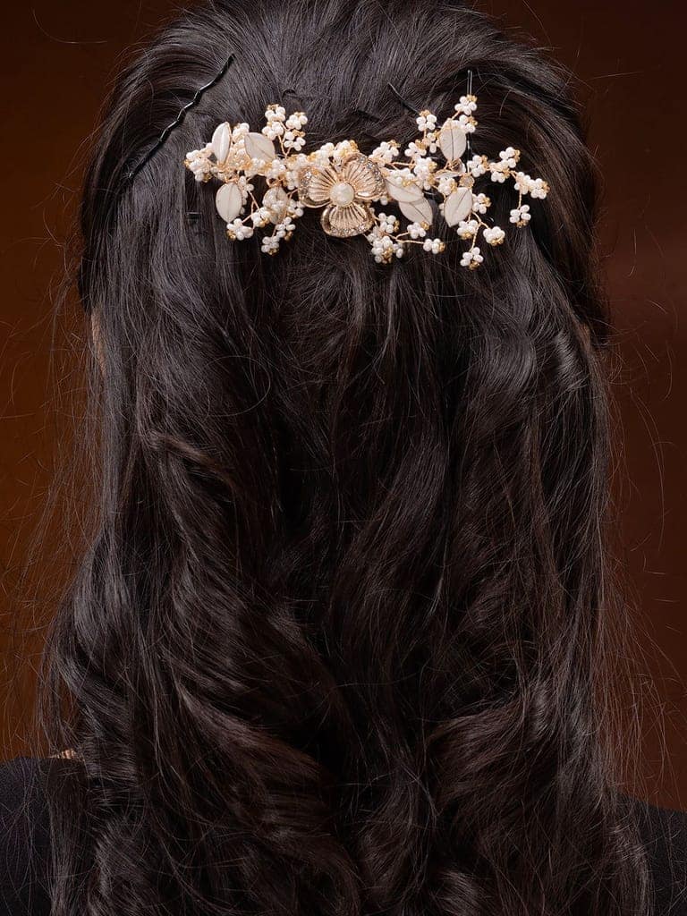 White & Gold Toned Enamelled Pearl Beaded Bridal Comb Pin view 5
