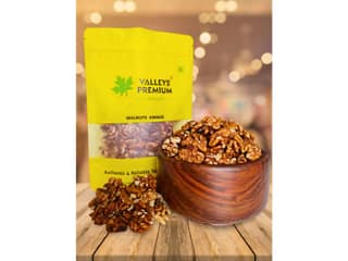 Valleys Premium Kashmiri Amber Walnut Kernels Vaccum Pack (AKHROT GIRI) - 800 Gram