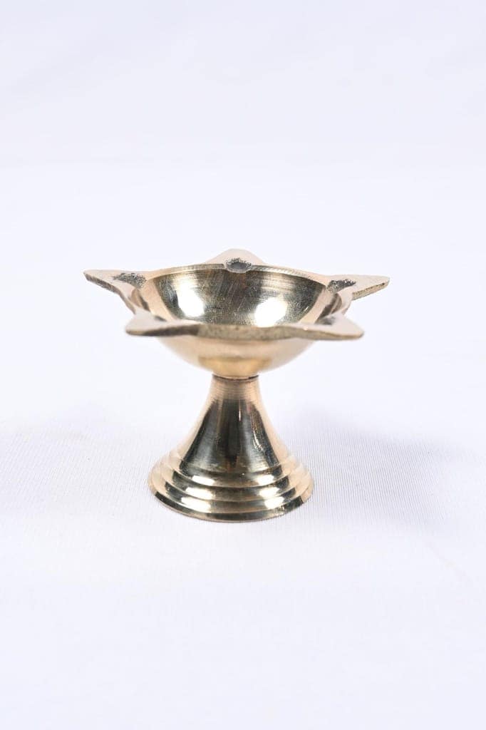 "Traditional Indian Brass Oil Lamp - Diya" pack of 2