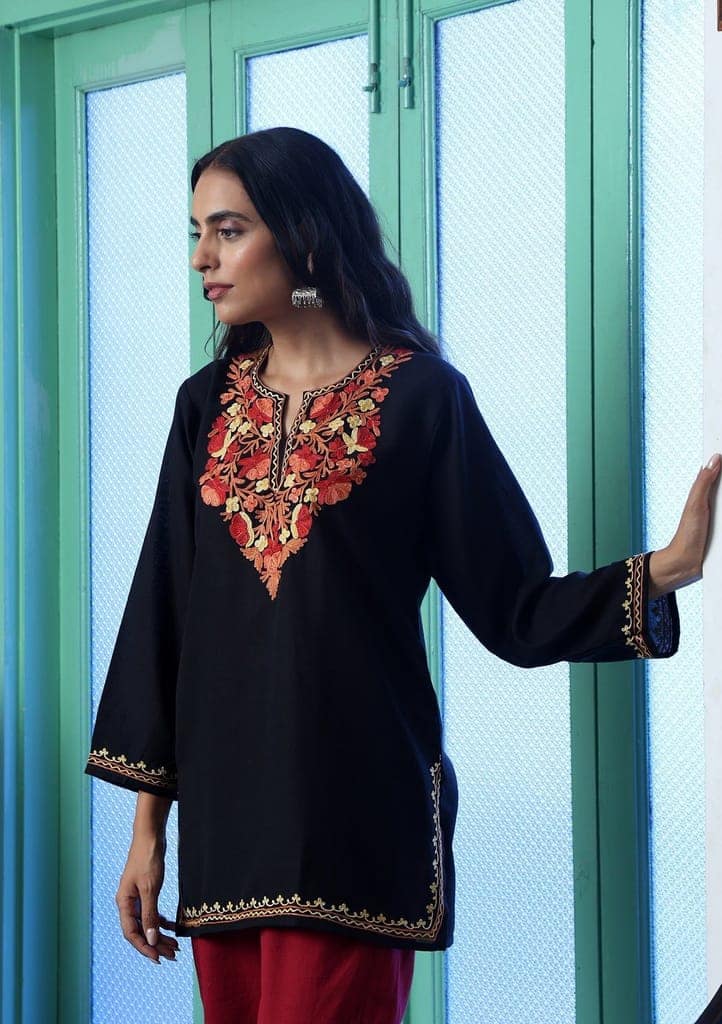 HOC Crafts Aari Embroidered Cotton Solid Women's Short Kurta - Black view 3