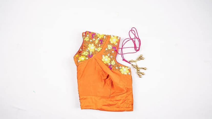 embroidery blouse 01 view 4