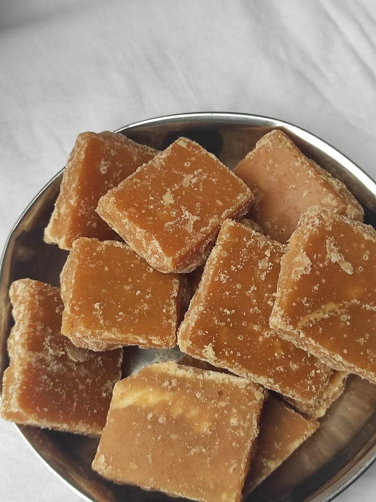 Plain Gur jaggery 1 kg view 2