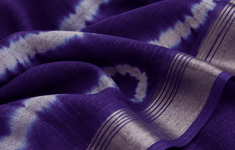 Women’s Royal Blue & Cream Handcrafted Tie-Dye Cotton Saree for Traditional Wear view 3