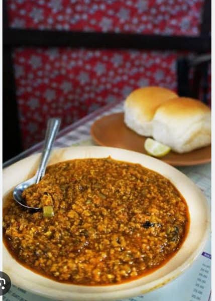 Chicken keema pao [2 pao]