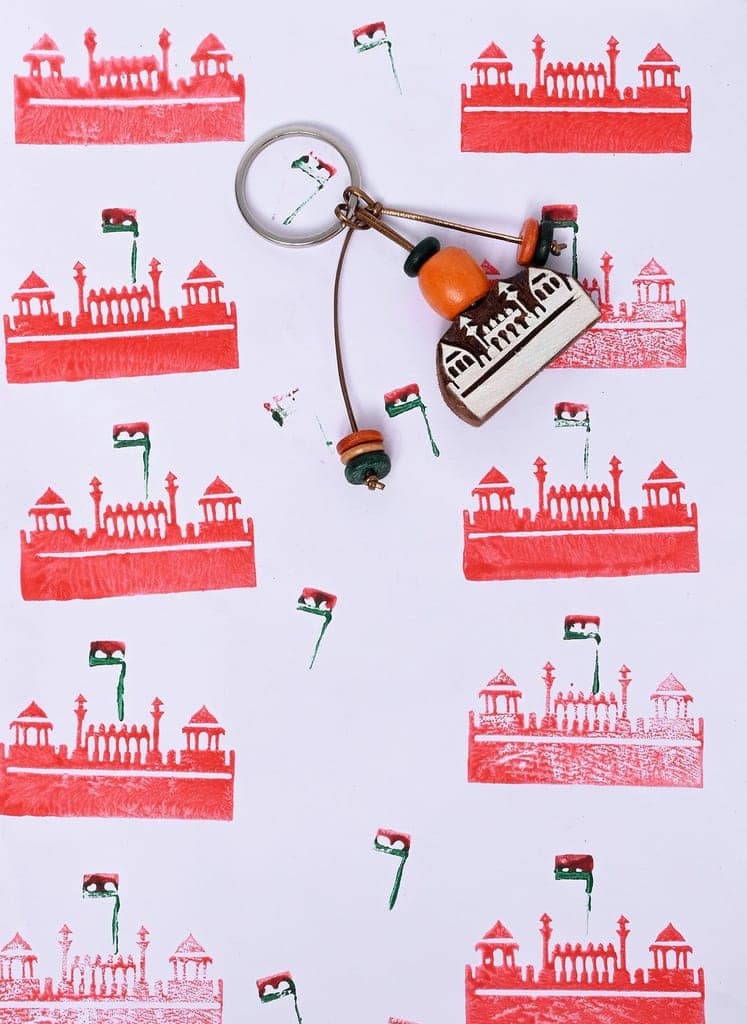 Hand Carved Wooden Keyring Red Fort view 2