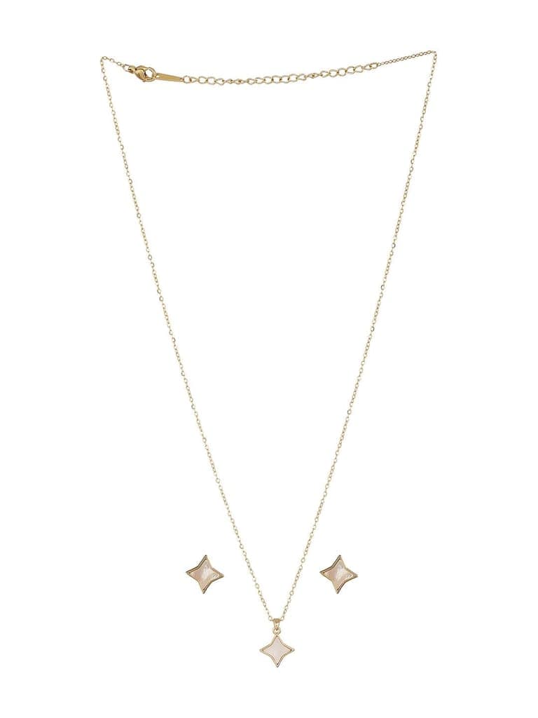 Anti-Tarnish Gold Toned Faux Pearl Star Shaped Minimal Pendant Jewellery Set view 5